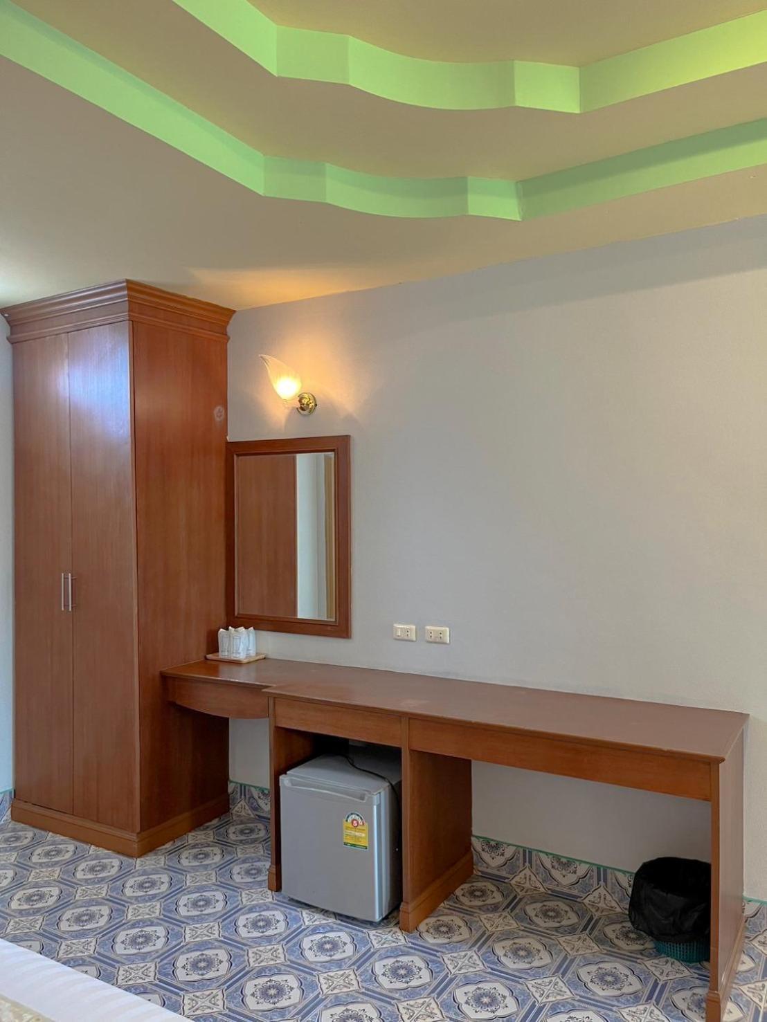 Sunsea Resort Baan Khai Екстер'єр фото