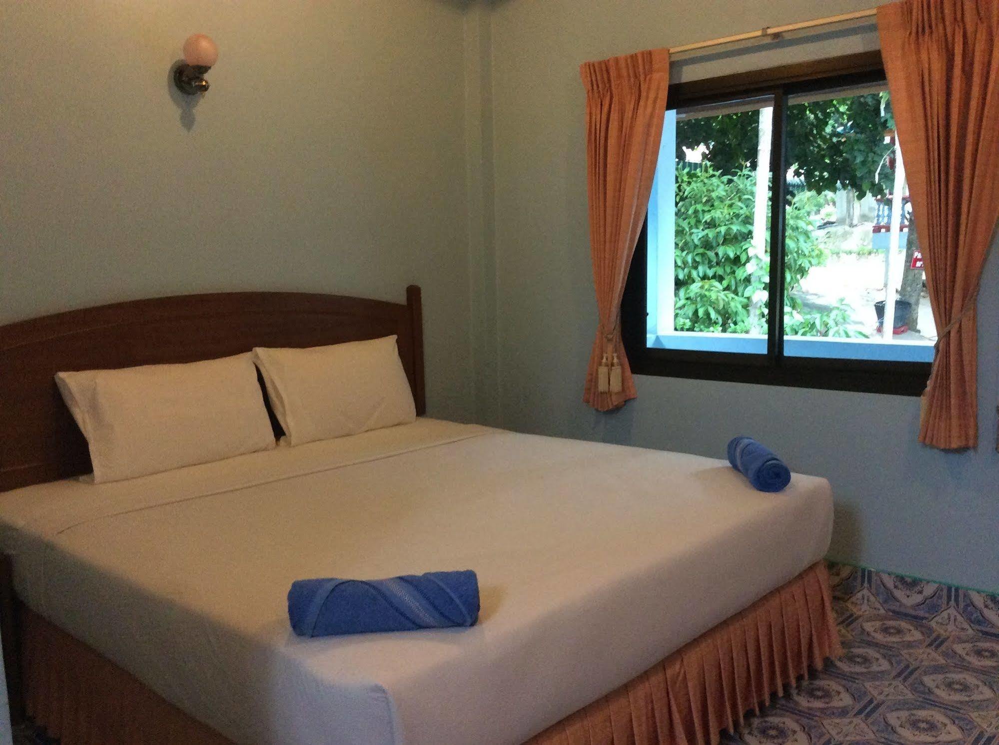 Sunsea Resort Baan Khai Екстер'єр фото